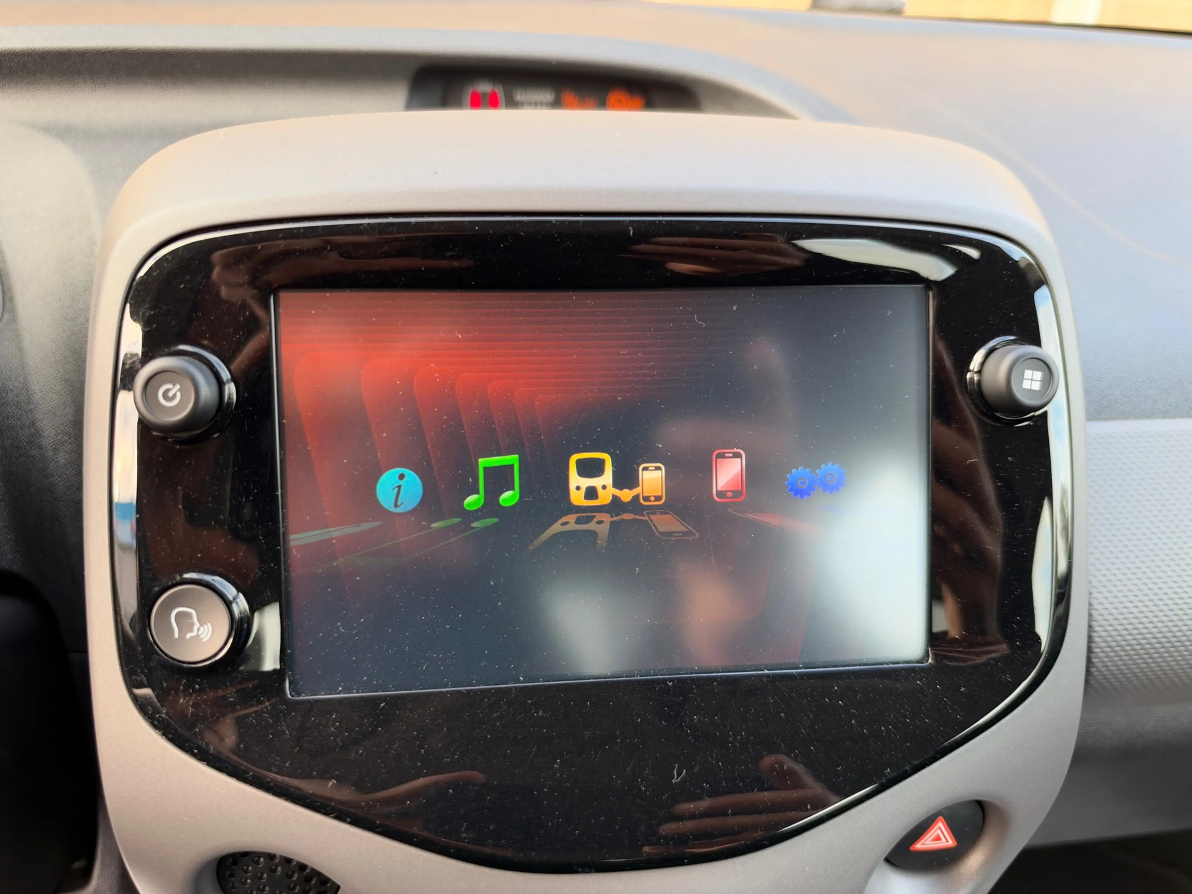 Peugeot 108 1.0 e-VTi Active — photo 24
