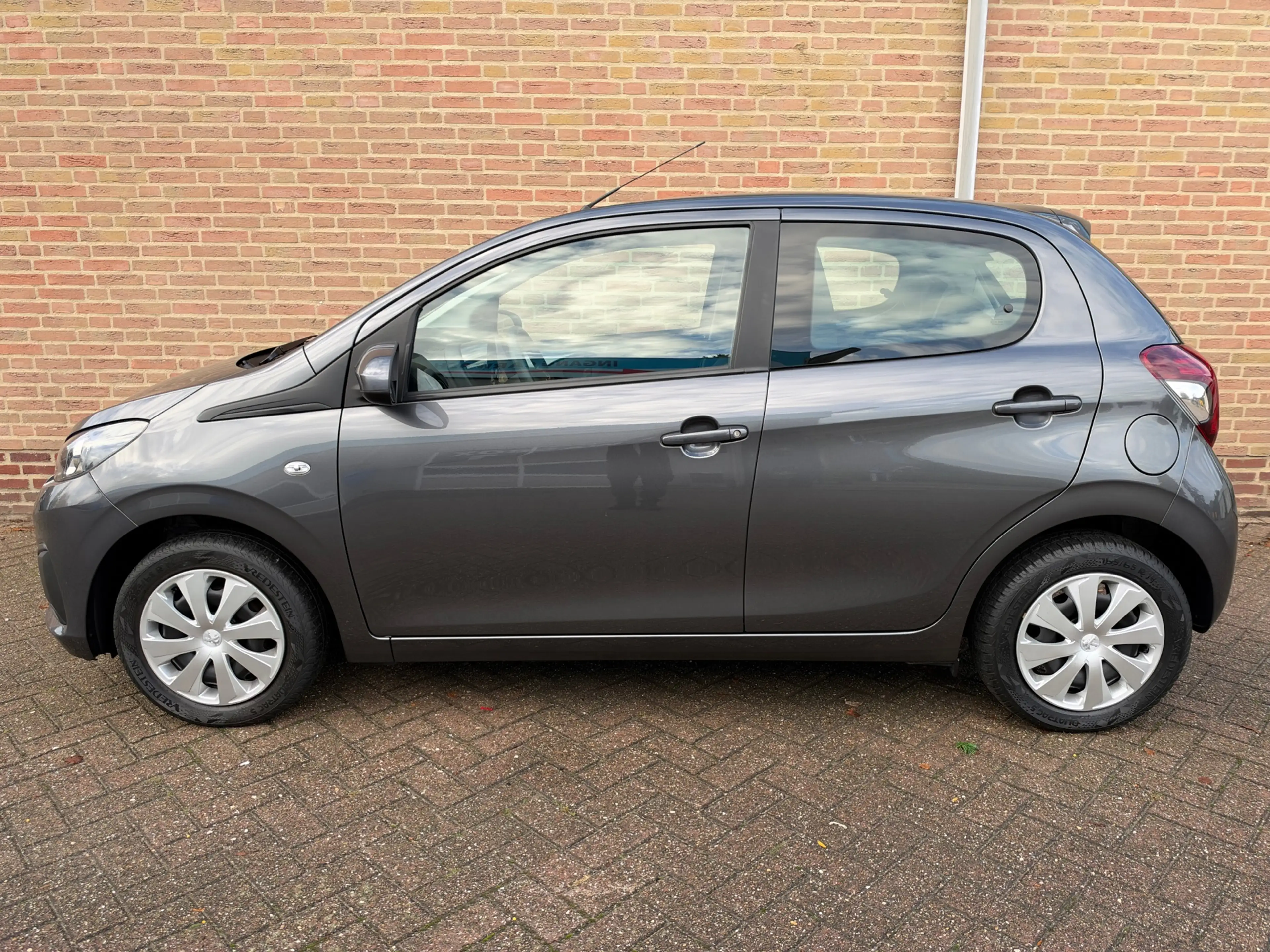 Peugeot 108 1.0 e-VTi Active — photo 3