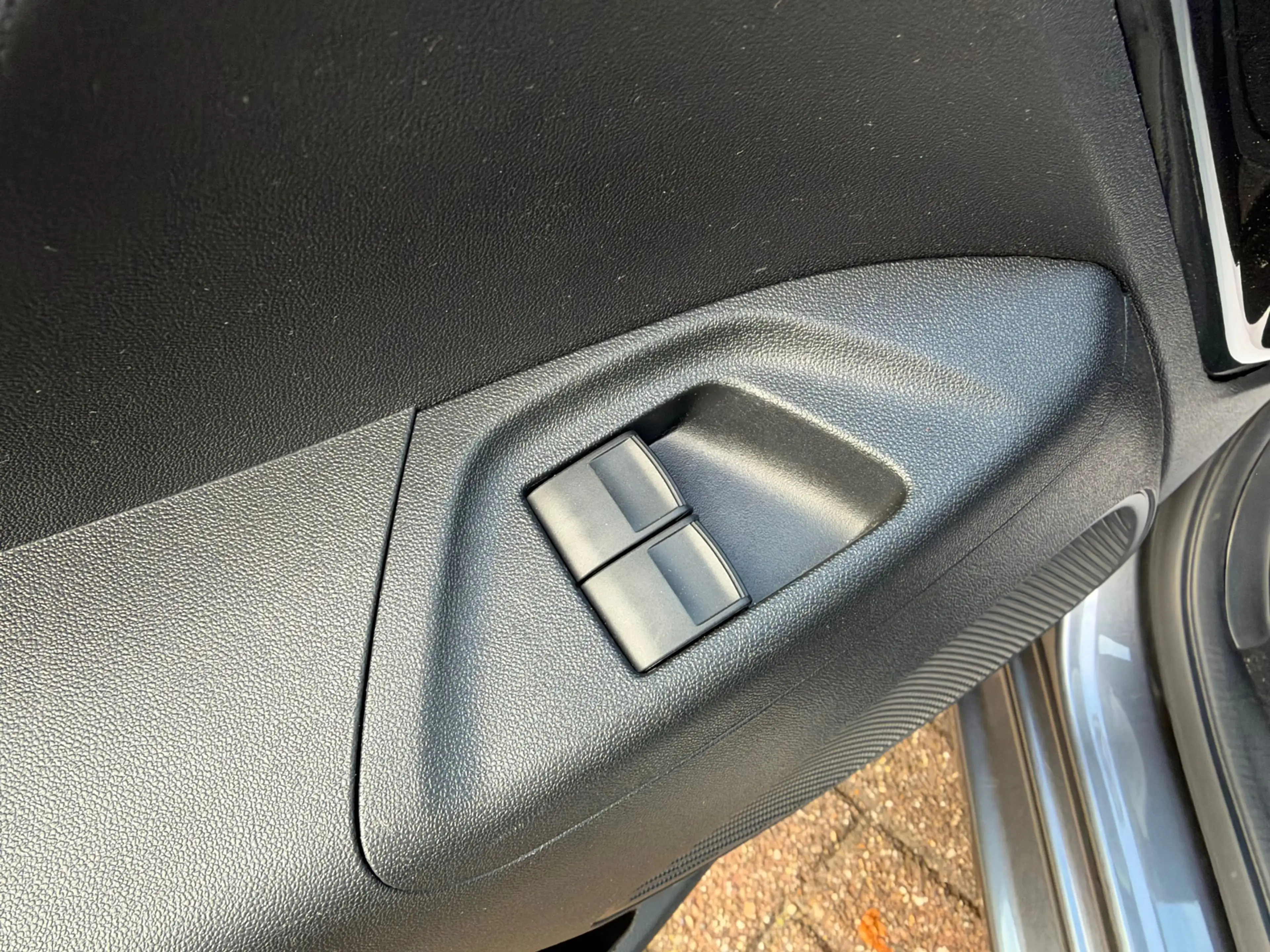 Peugeot 108 1.0 e-VTi Active — photo 15