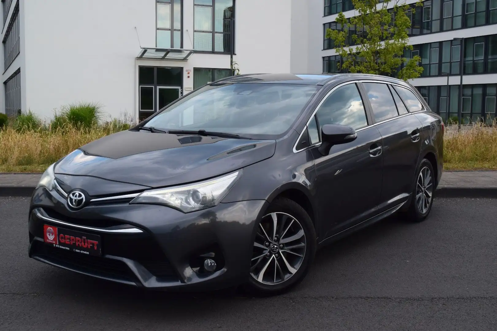 Toyota Avensis Touring Sports Comfort 1.Hand,Navi Gris - 2