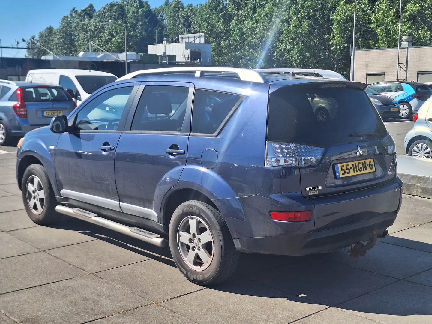 Mitsubishi Outlander €4850,-2.4 Inspire AIRCO APK TREKHAAK NAPPAS Blauw - 2