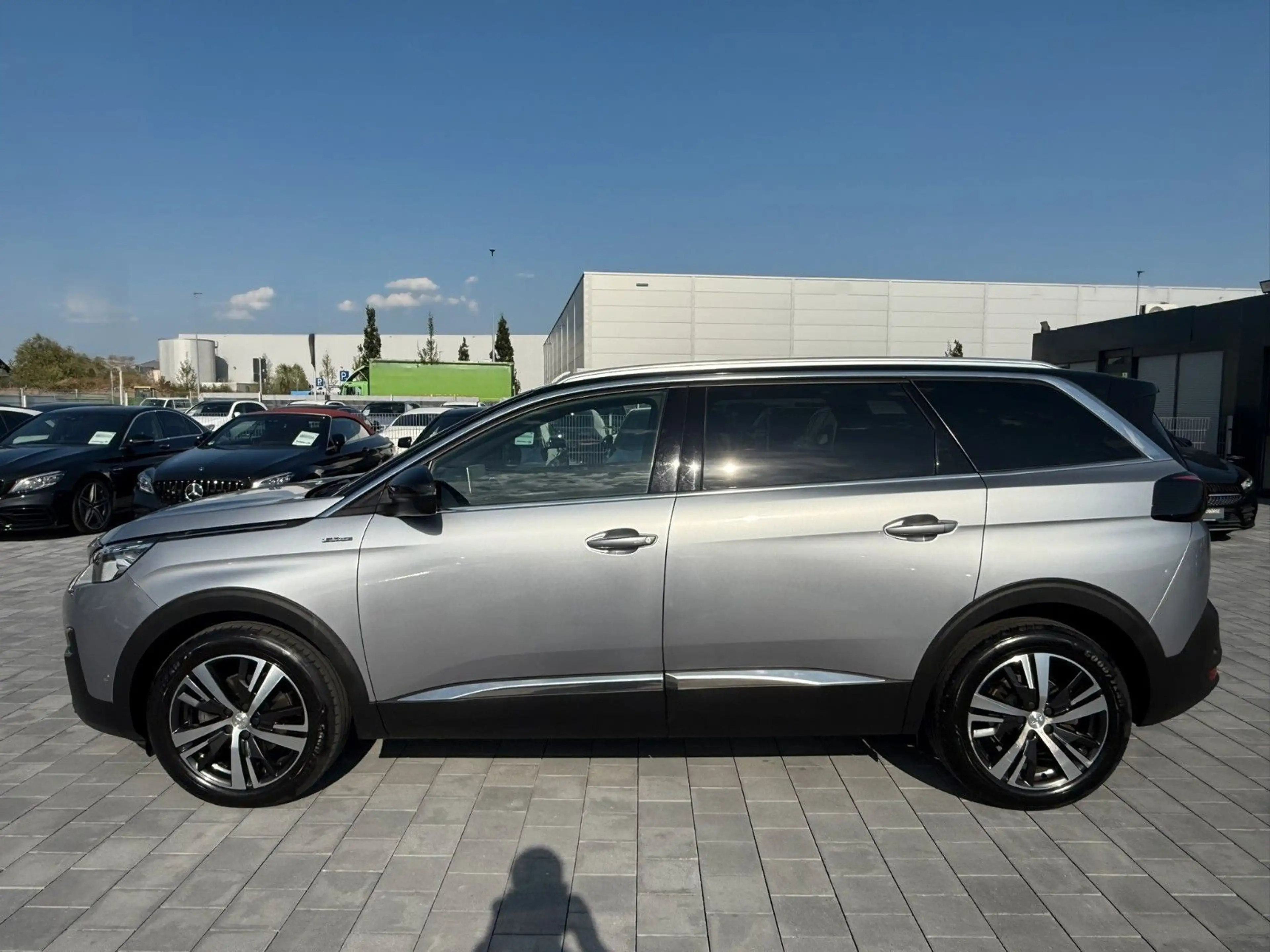 Peugeot 5008 Allure GT-Line*7-Sitzer*SPUR*TOT-WINKEL*KAM — photo 7
