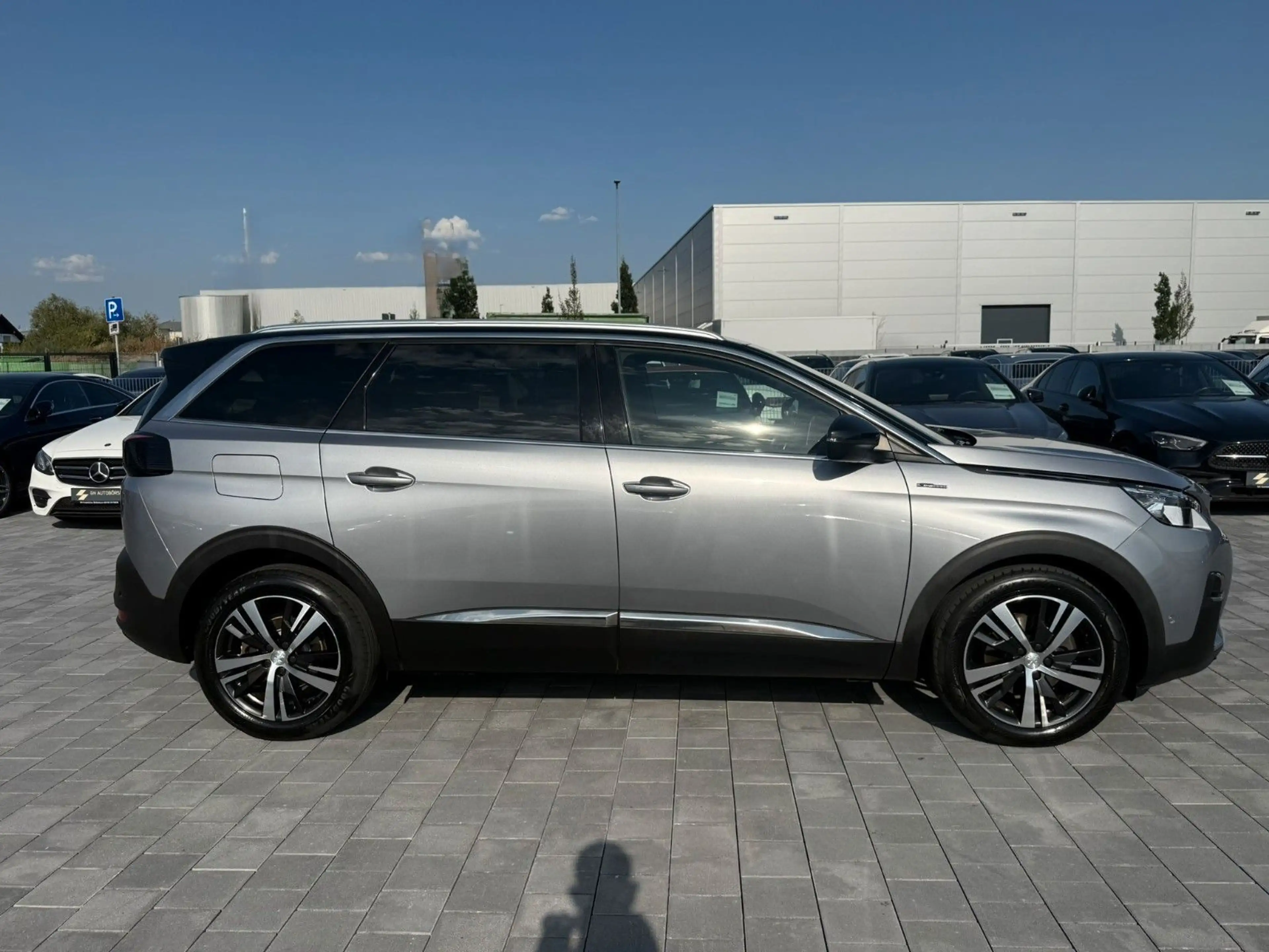 Peugeot 5008 Allure GT-Line*7-Sitzer*SPUR*TOT-WINKEL*KAM — photo 8