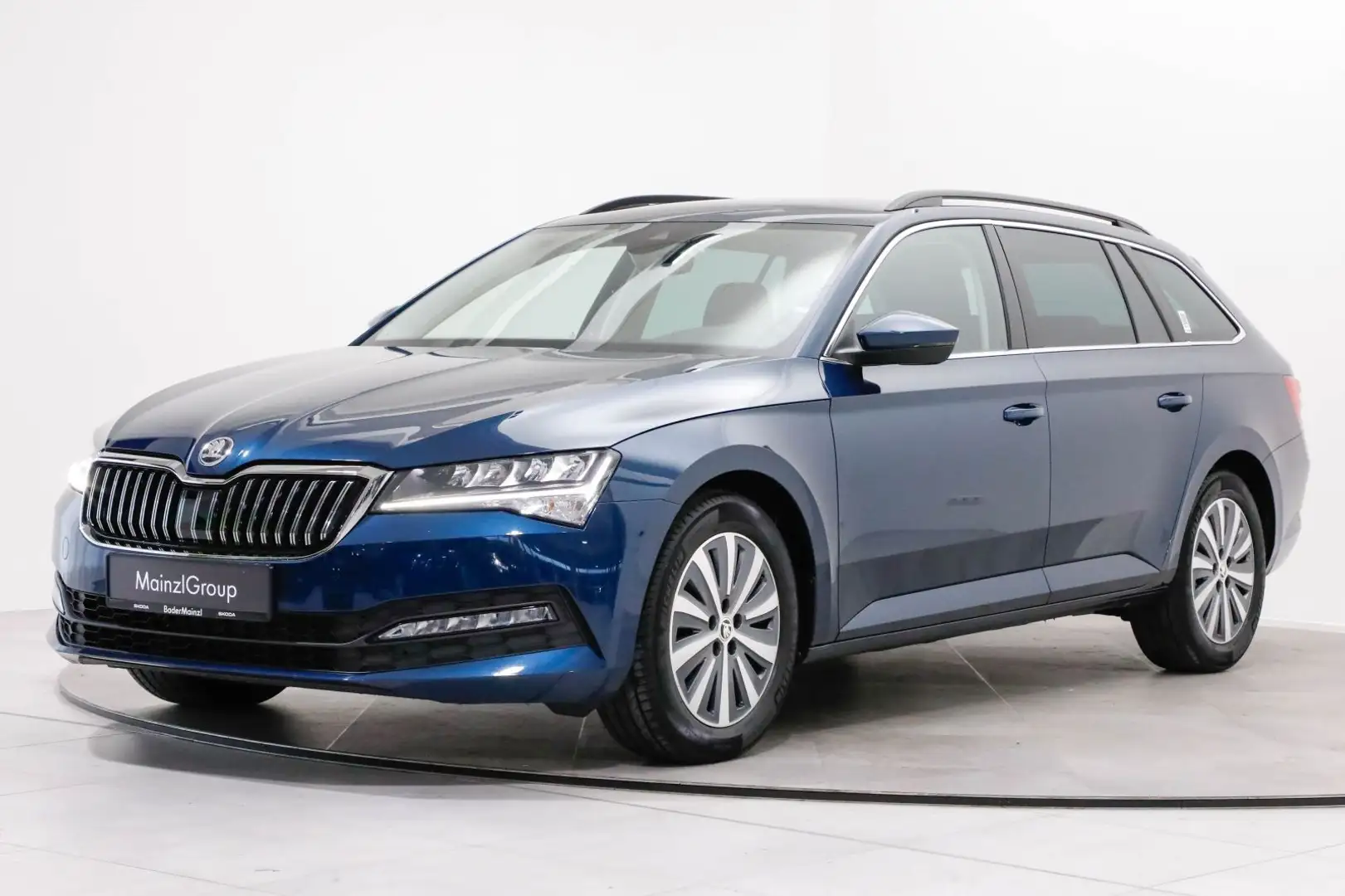 Skoda Superb Combi 1.5 TSI DSG Ambition ACC Virtual Blau - 2