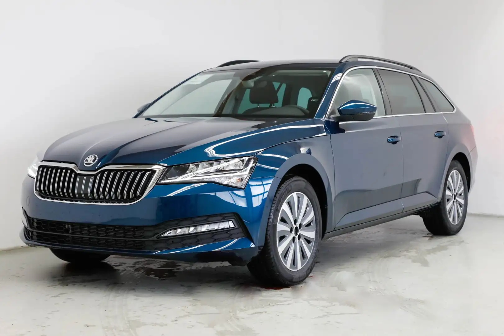 Skoda Superb Combi 1.5 TSI DSG Ambition ACC Virtual Blau - 2