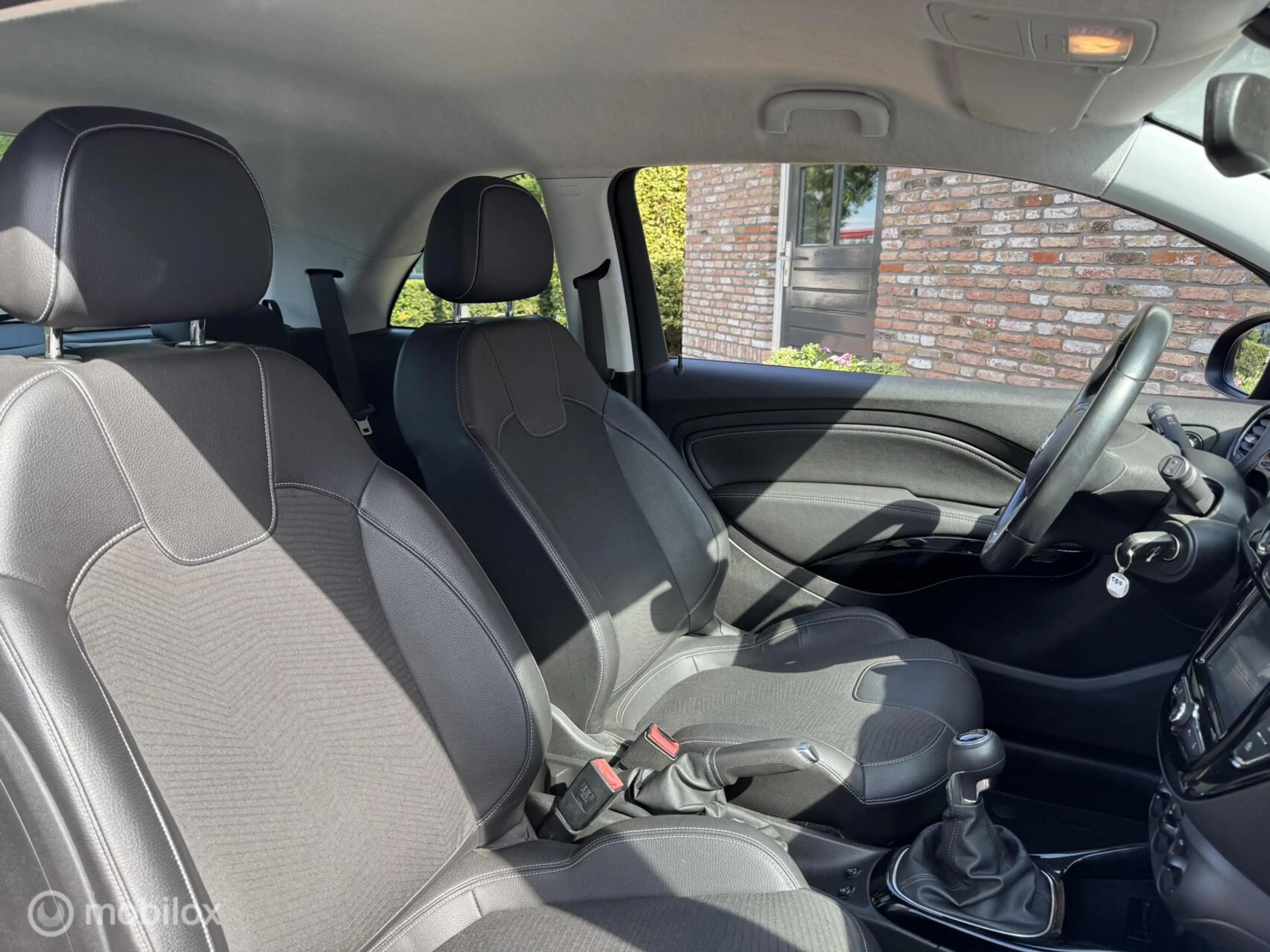 Opel Adam 1.2 - Nieuwe Apk — photo 10