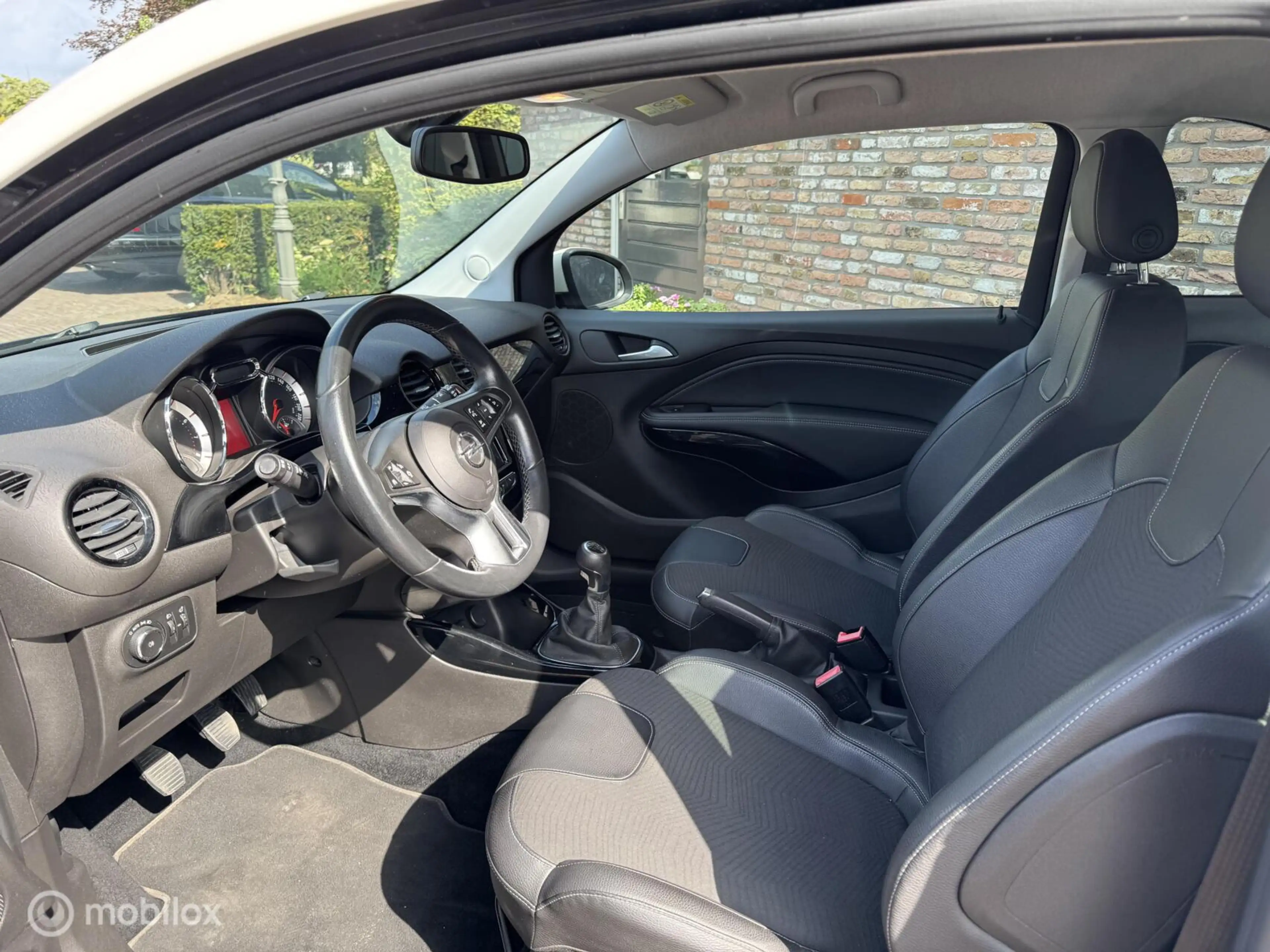 Opel Adam 1.2 - Nieuwe Apk — photo 11