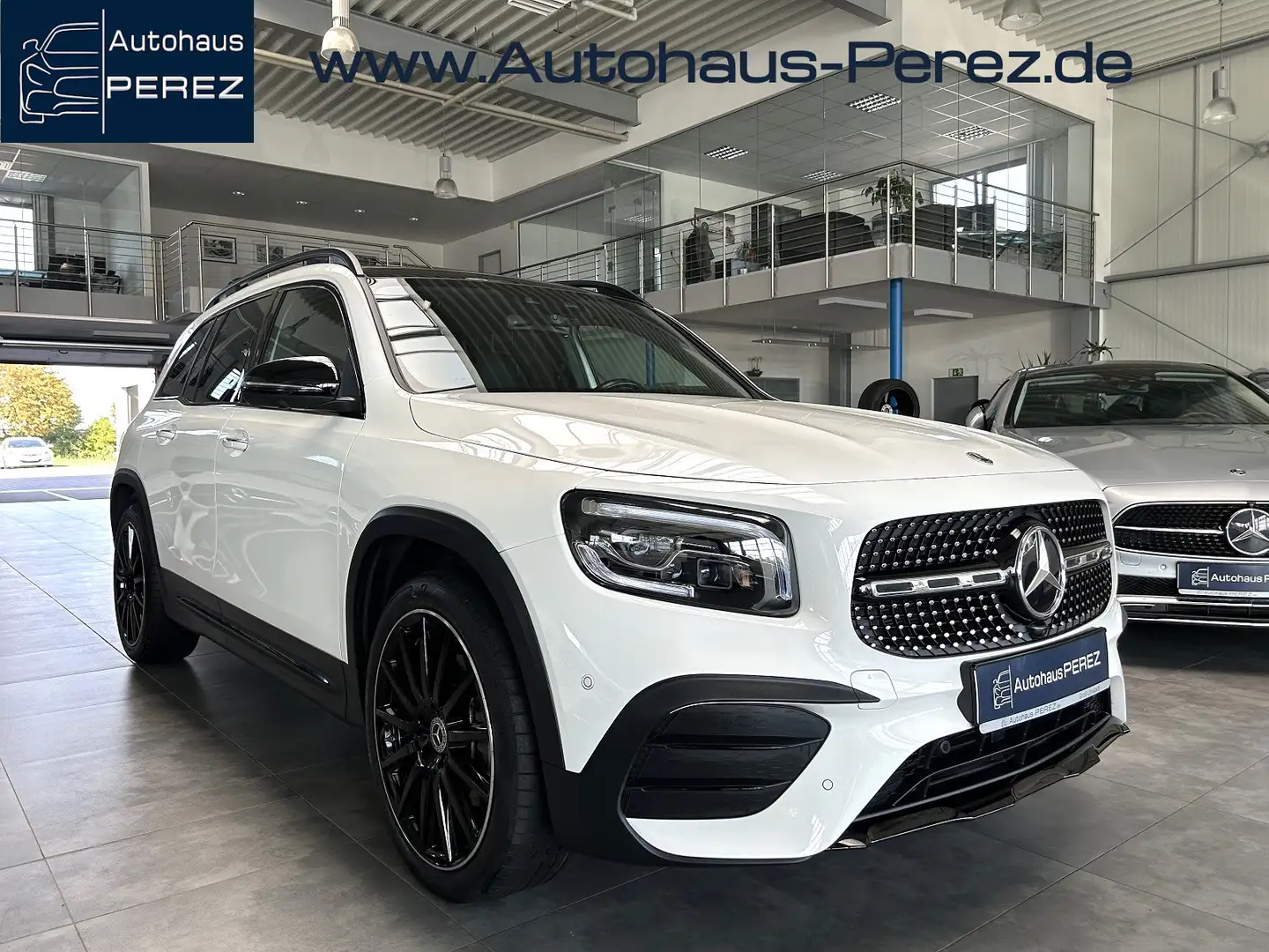 Mercedes-Benz GLB 250 AMG + NIGHT-PANORAMA-HUD-AHK-360°-BEAM Alb - 1