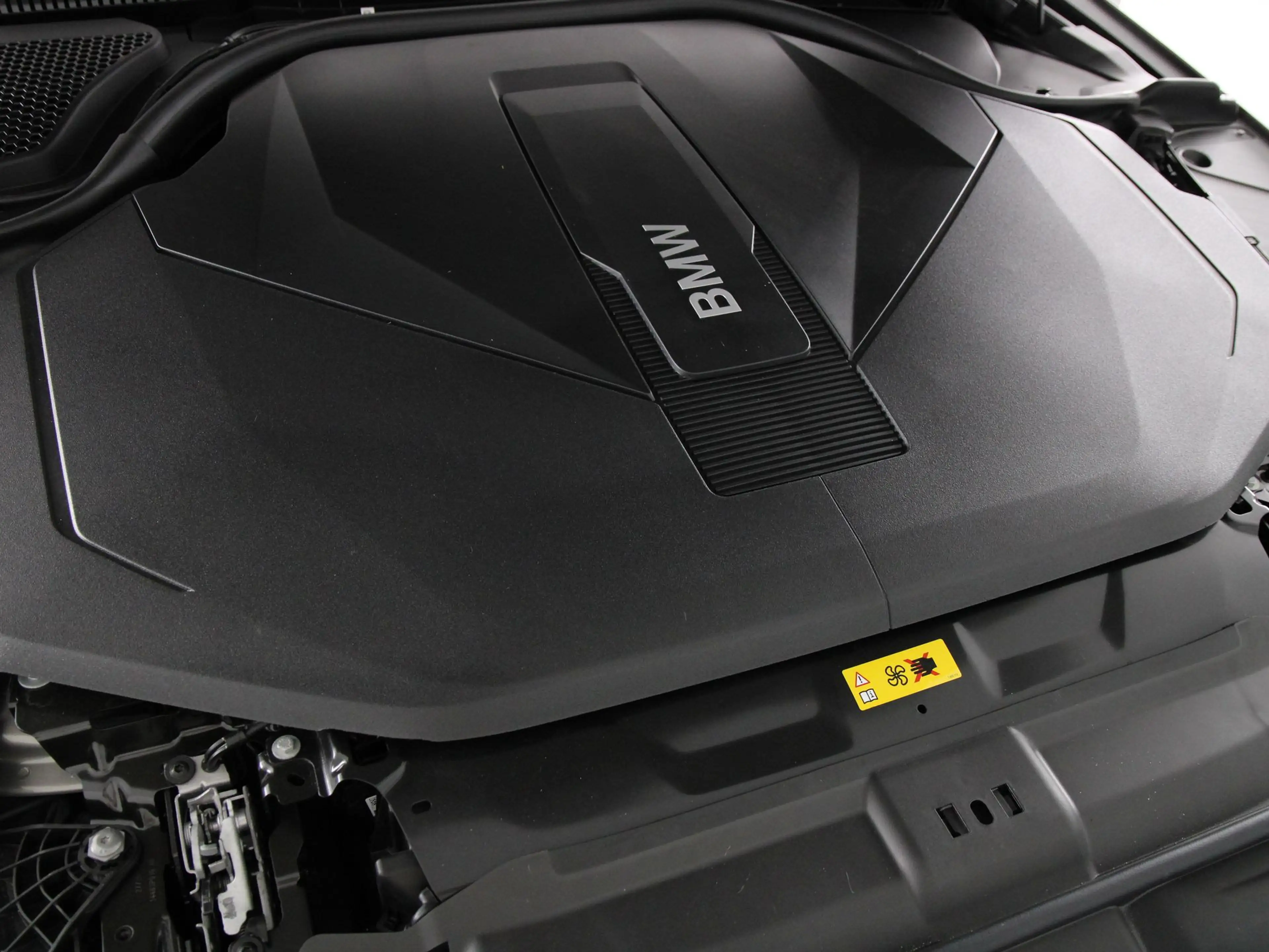 BMW i5 Touring eDrive40 84 kWh M-sport Pro — photo 4