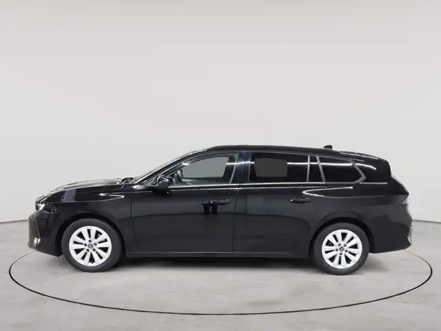 Opel Astra view 6