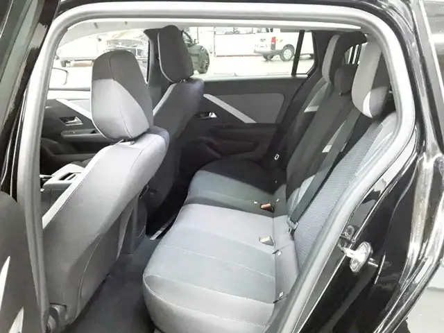 Opel Astra view 13