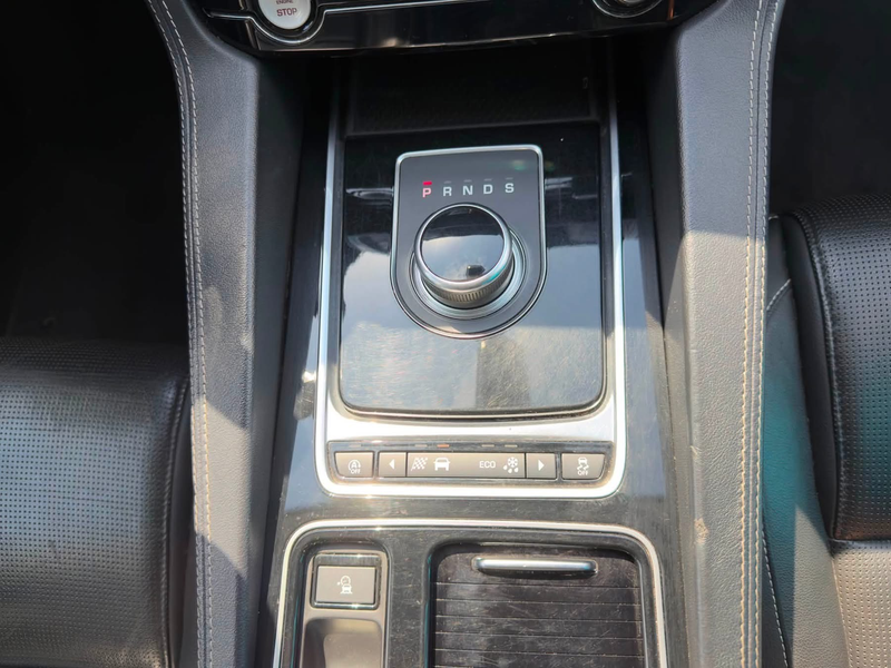 Jaguar F-Pace 🐆 Jaguar F-Pace 2.0D AWD (4x4) R-Sport AUTOMAAT –GARANTIE — photo 14