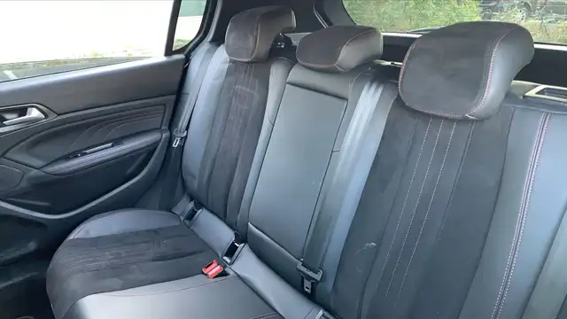 Peugeot 308 view 9