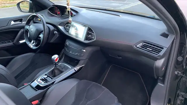 Peugeot 308 view 10