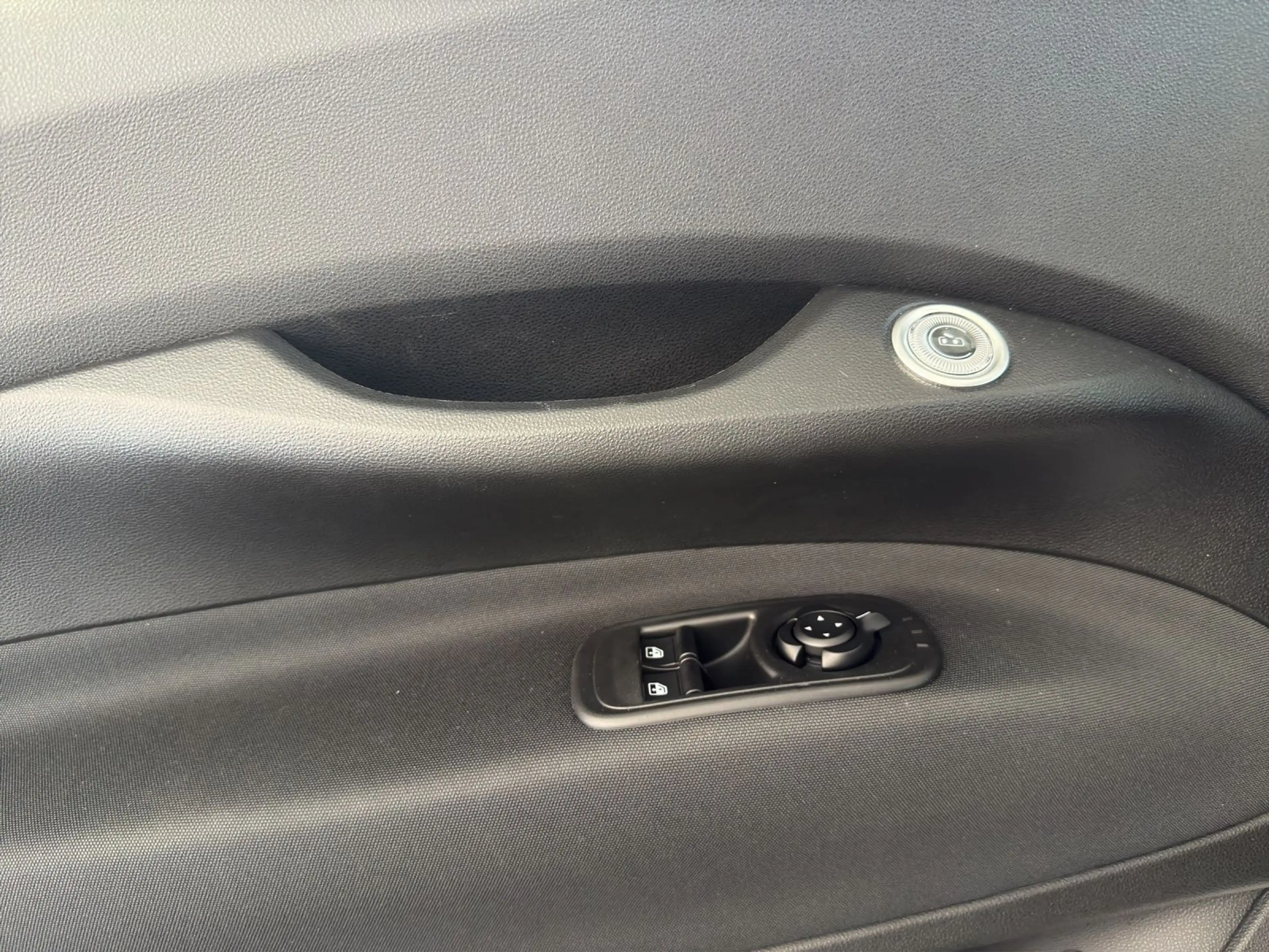 Fiat 500e Icon*Klimaauto*Kamera*Alu*Carplay*Keyless* — photo 15