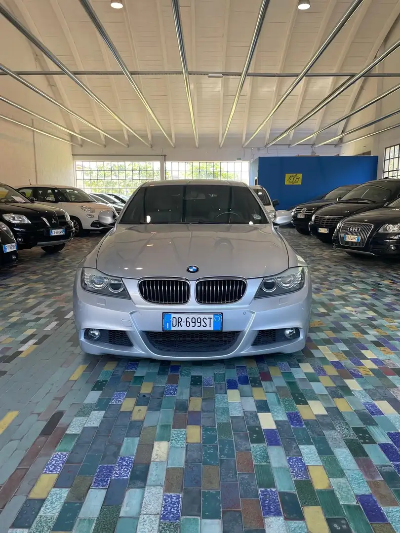 BMW 325 325i Touring auto M SPORT DENTRO E FUORI garanzia - 2
