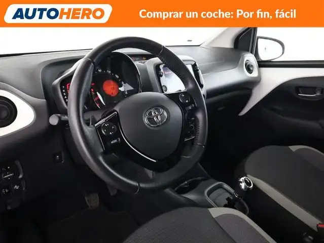 Toyota Aygo view 12