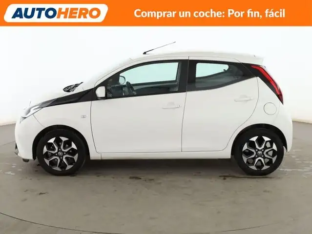 Toyota Aygo view 3