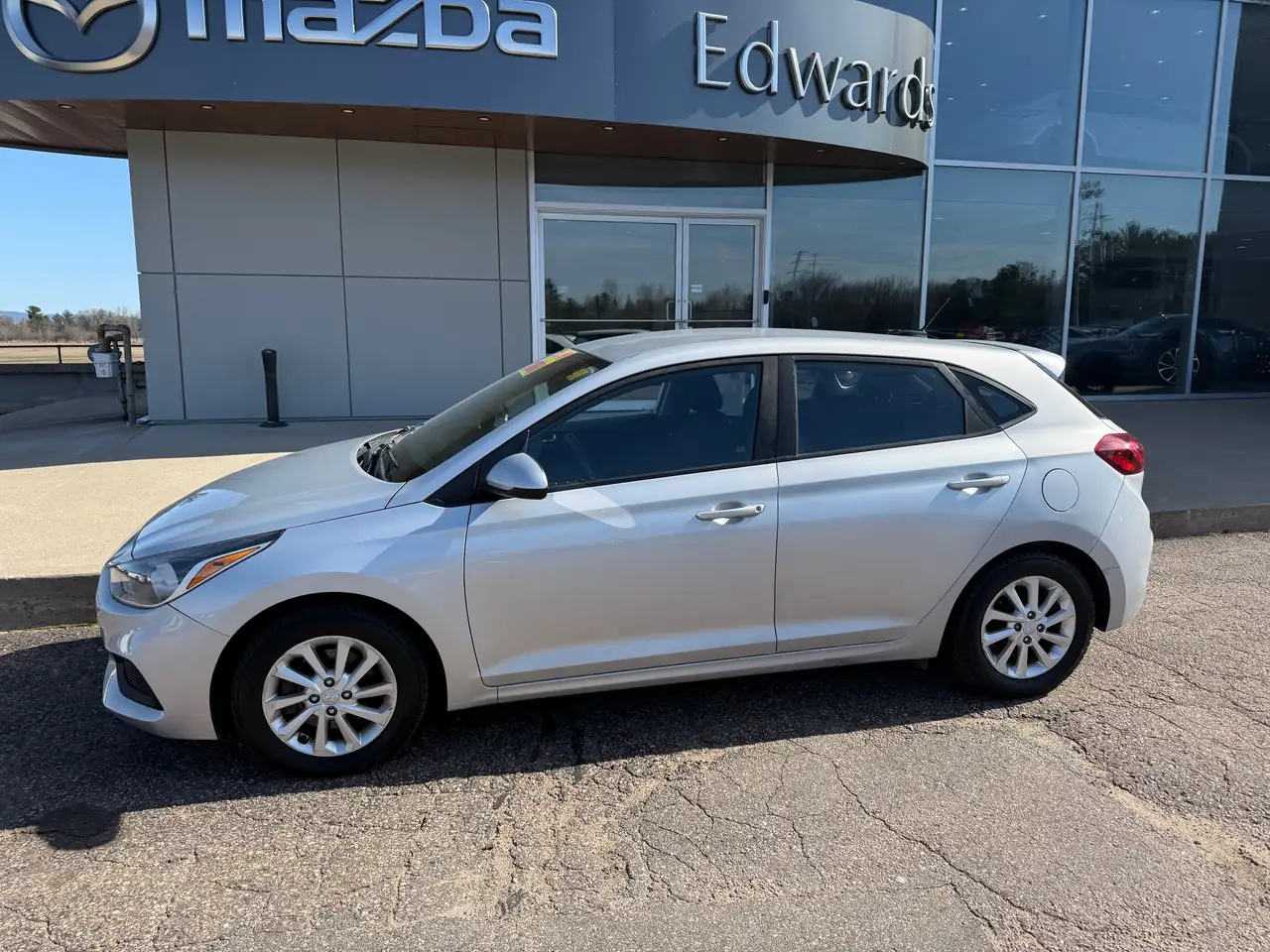 Hyundai ACCENT снимка Hyundai ACCENT