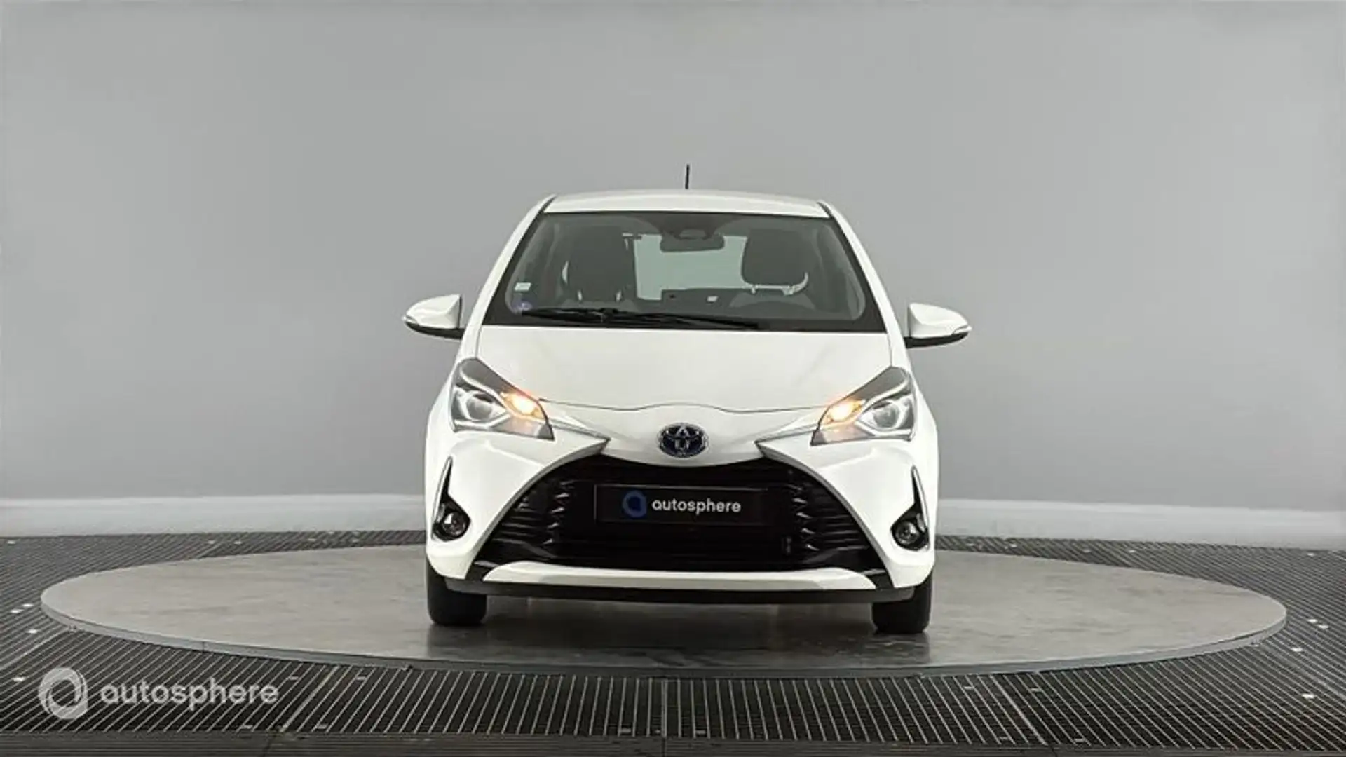 Toyota Yaris HSD 100h Dynamic 5p - 2