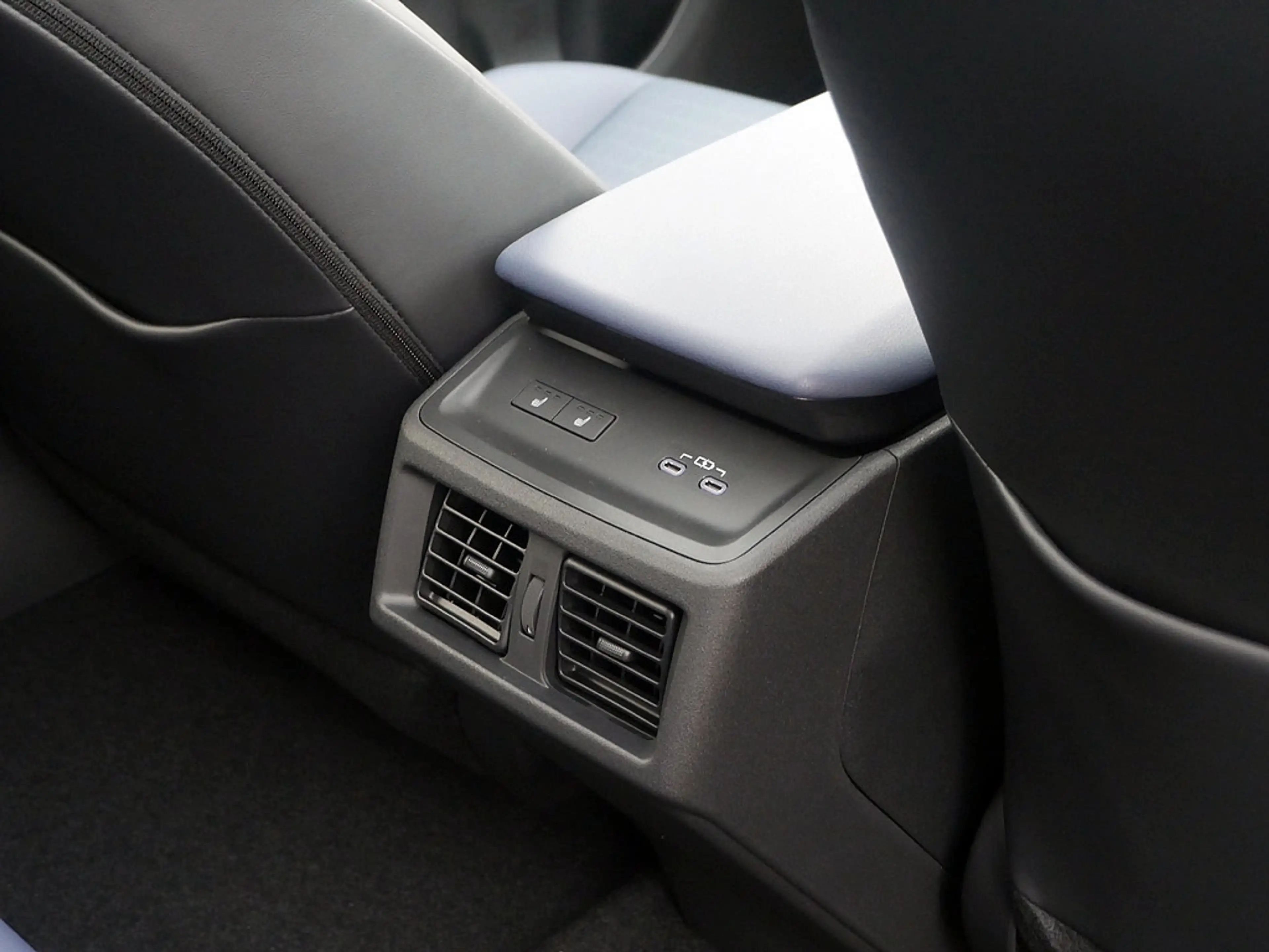 Subaru E-OUTBACK 75 AWD Planinum — photo 12