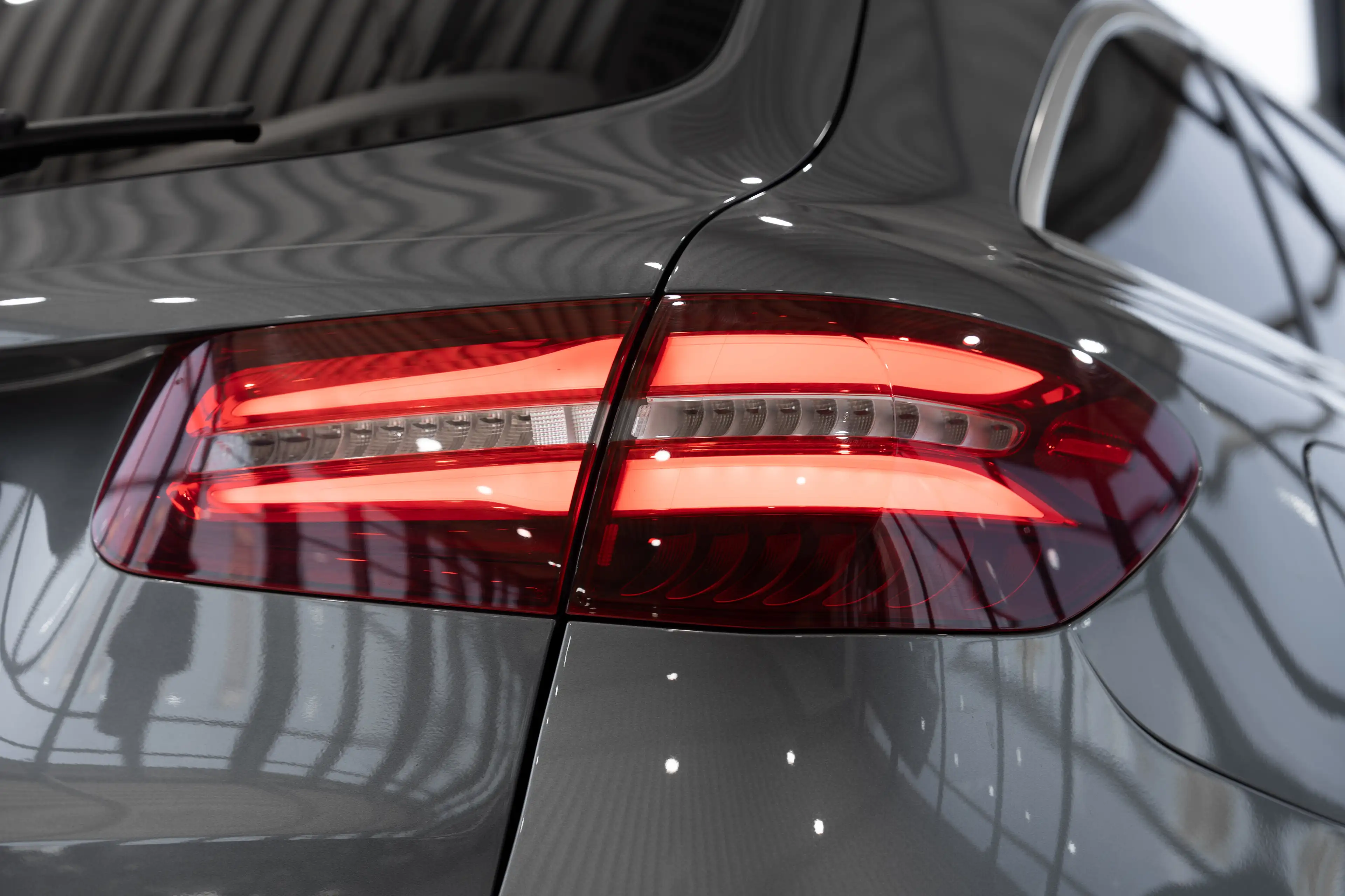 Mercedes-Benz GLC 350 d 4Matic*AMG-LINE*1.HD*PANO*360*EDELHOLZ — photo 9