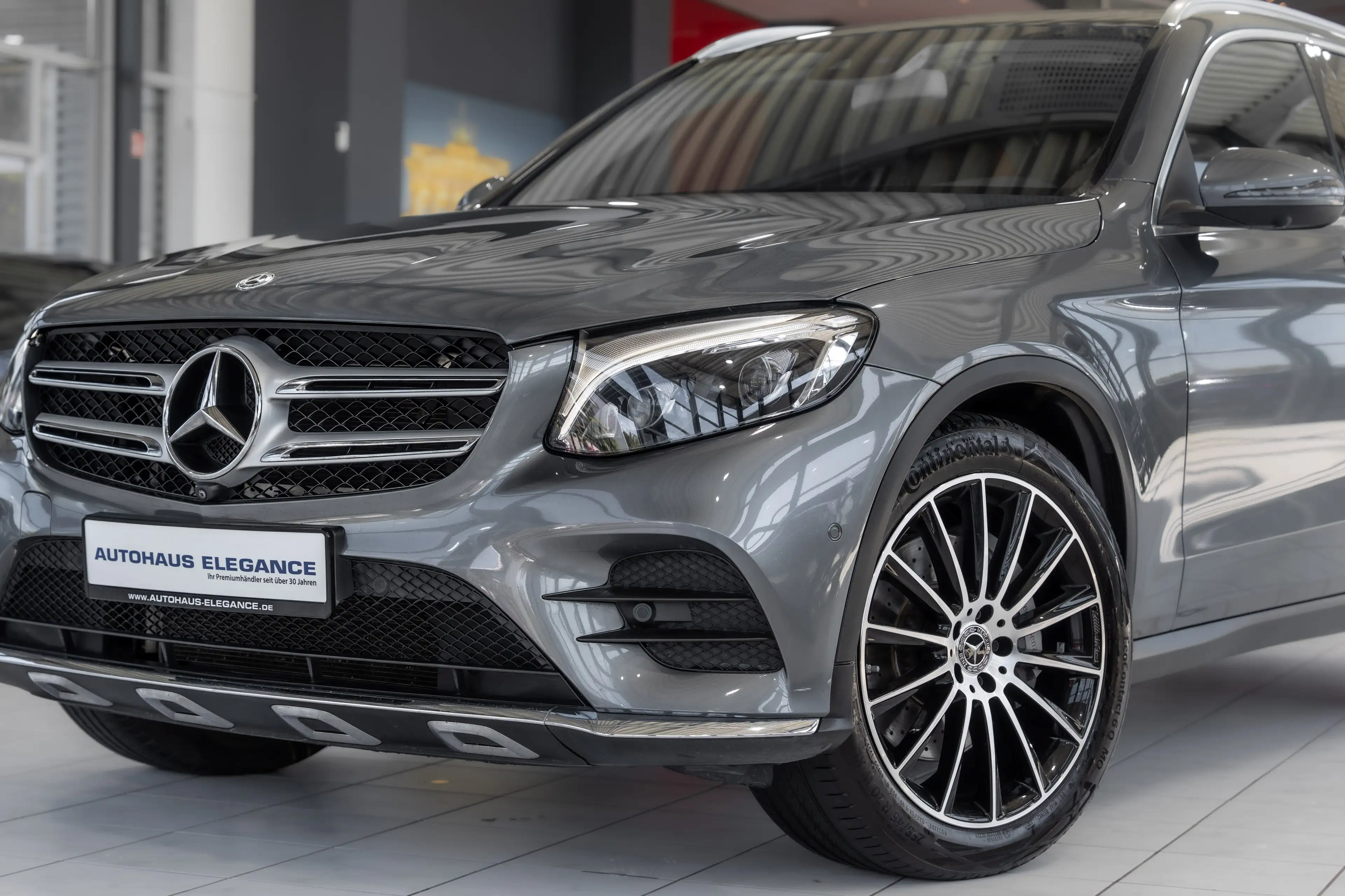 Mercedes-Benz GLC 350 d 4Matic*AMG-LINE*1.HD*PANO*360*EDELHOLZ — photo 7