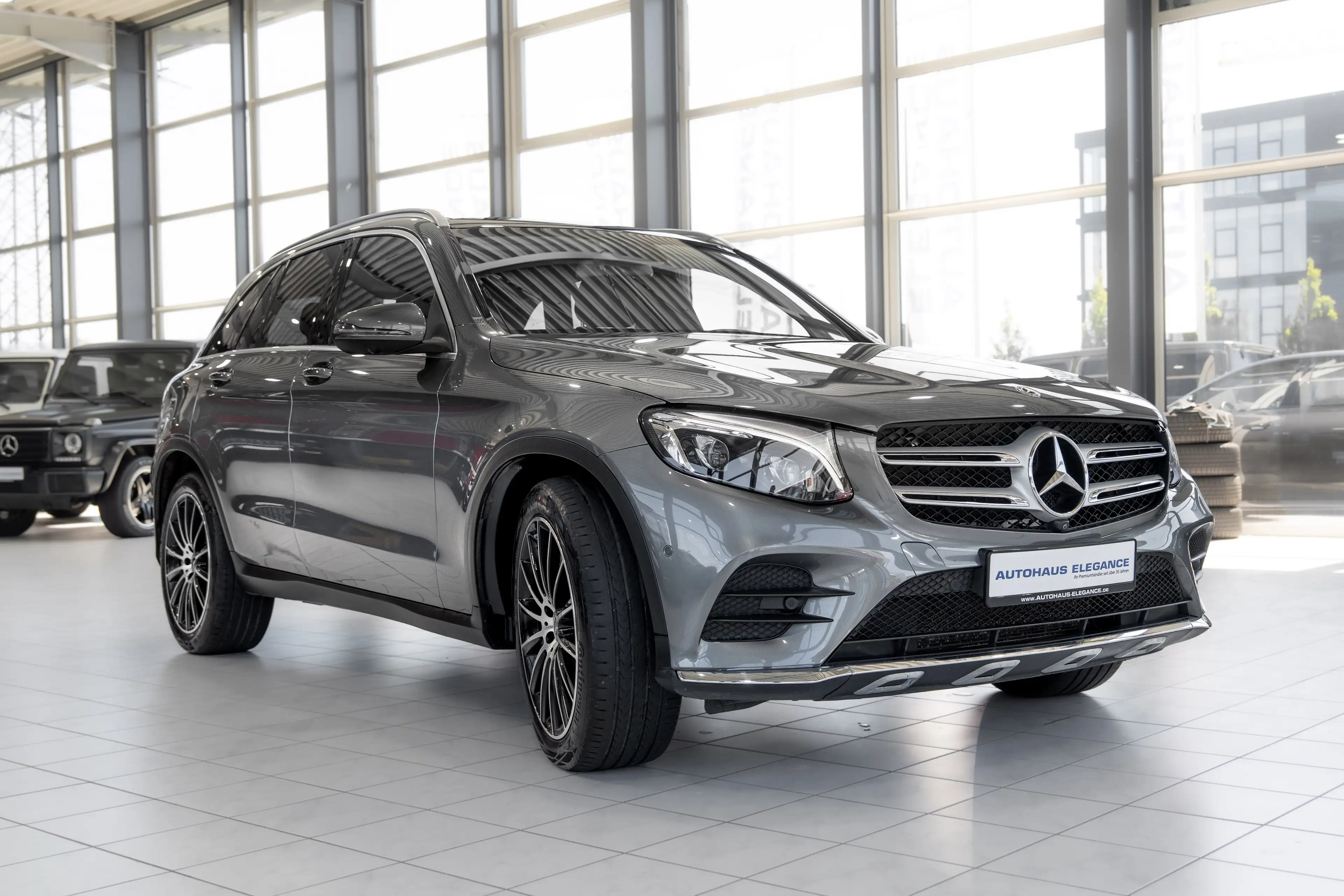 Mercedes-Benz GLC 350 d 4Matic*AMG-LINE*1.HD*PANO*360*EDELHOLZ — photo 2