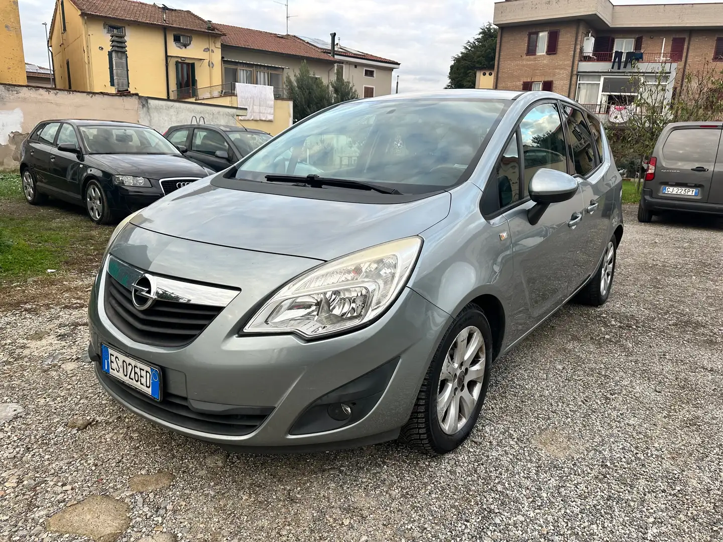Opel Meriva Meriva II 2010 1.4t Cosmo Gpl-tech 120cv Grigio - 2