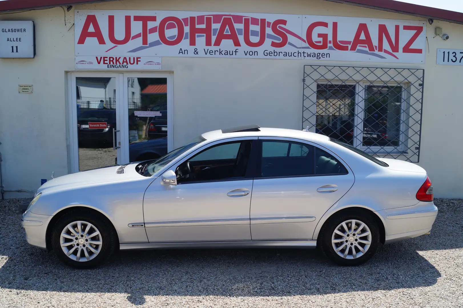 Mercedes-Benz E 320 E 320 CDI GSD*Sitzklima*Comand Silver - 2