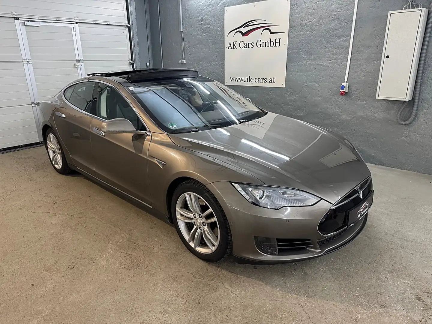 Tesla Model S 85D *Panorama*Kamera*MwSt. Ausweisbar* Grau - 1