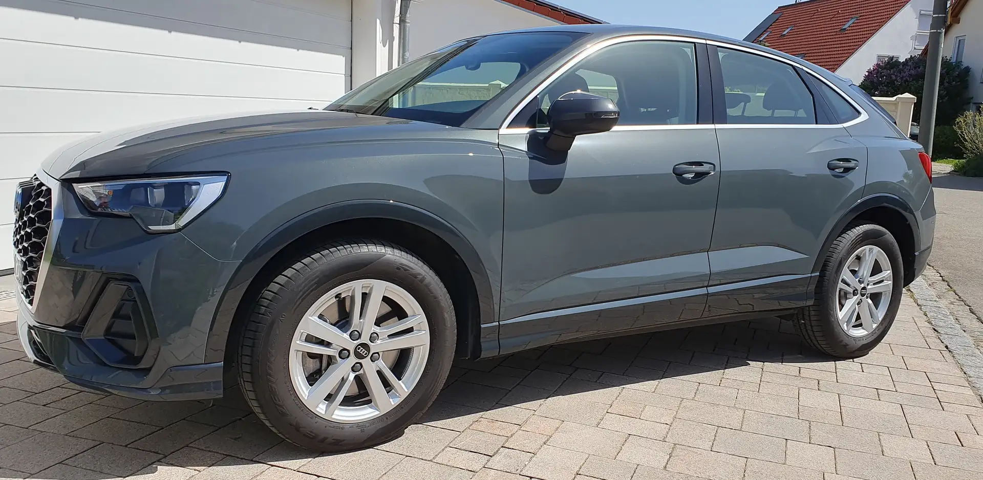 Audi Q3 Q3 Sportback 40 TFSI Sportback quattro S tronic Grau - 2