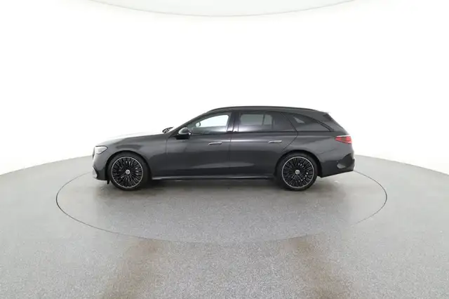 Mercedes-Benz E 220 d 4MATIC T-Modell Totw Wide LED Distr PTS Ansicht 4