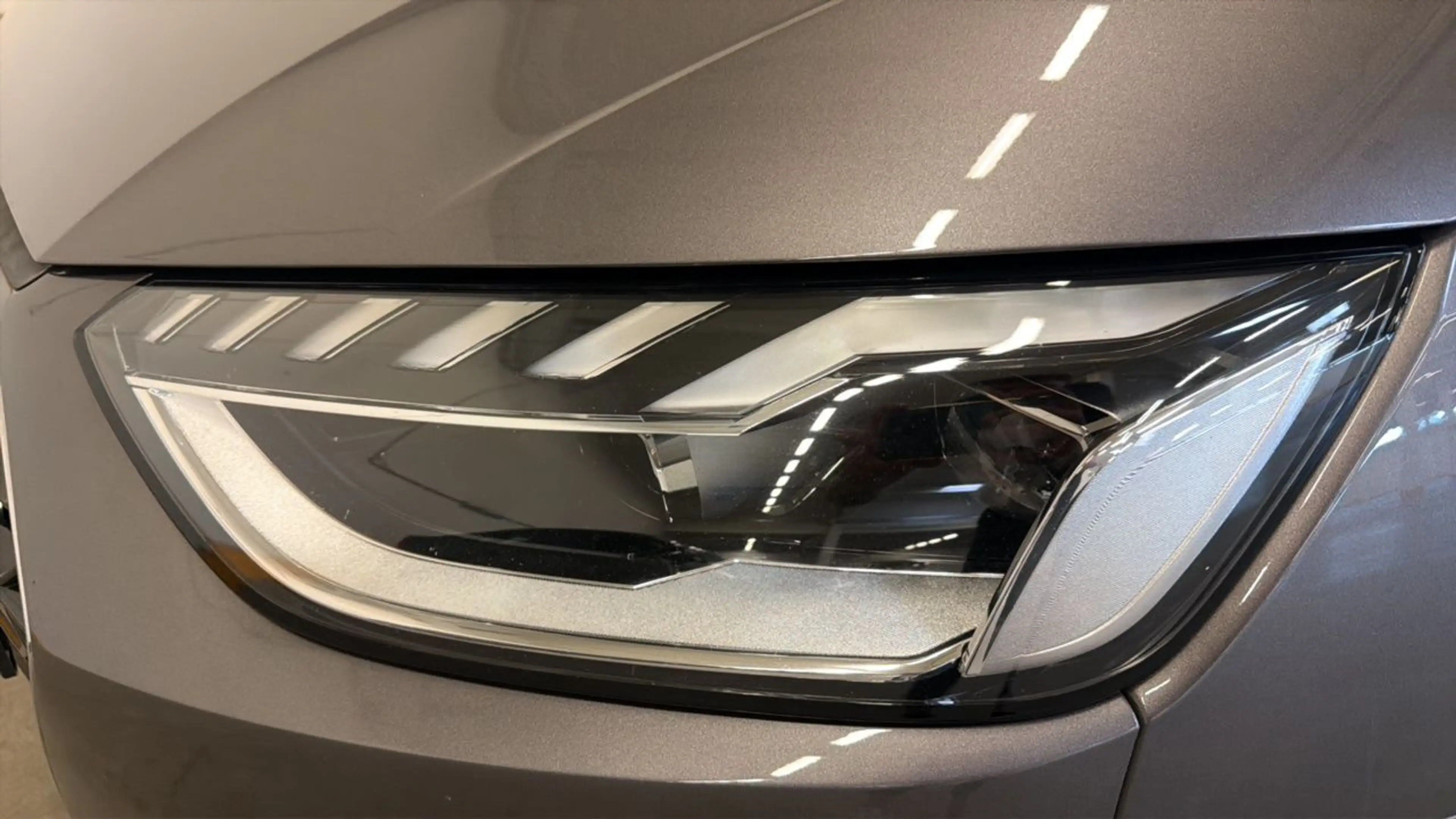 Audi A4 40 2.0 TDI S line Aut. LED*LEDER*360-KAMERA*AHK*R — photo 3