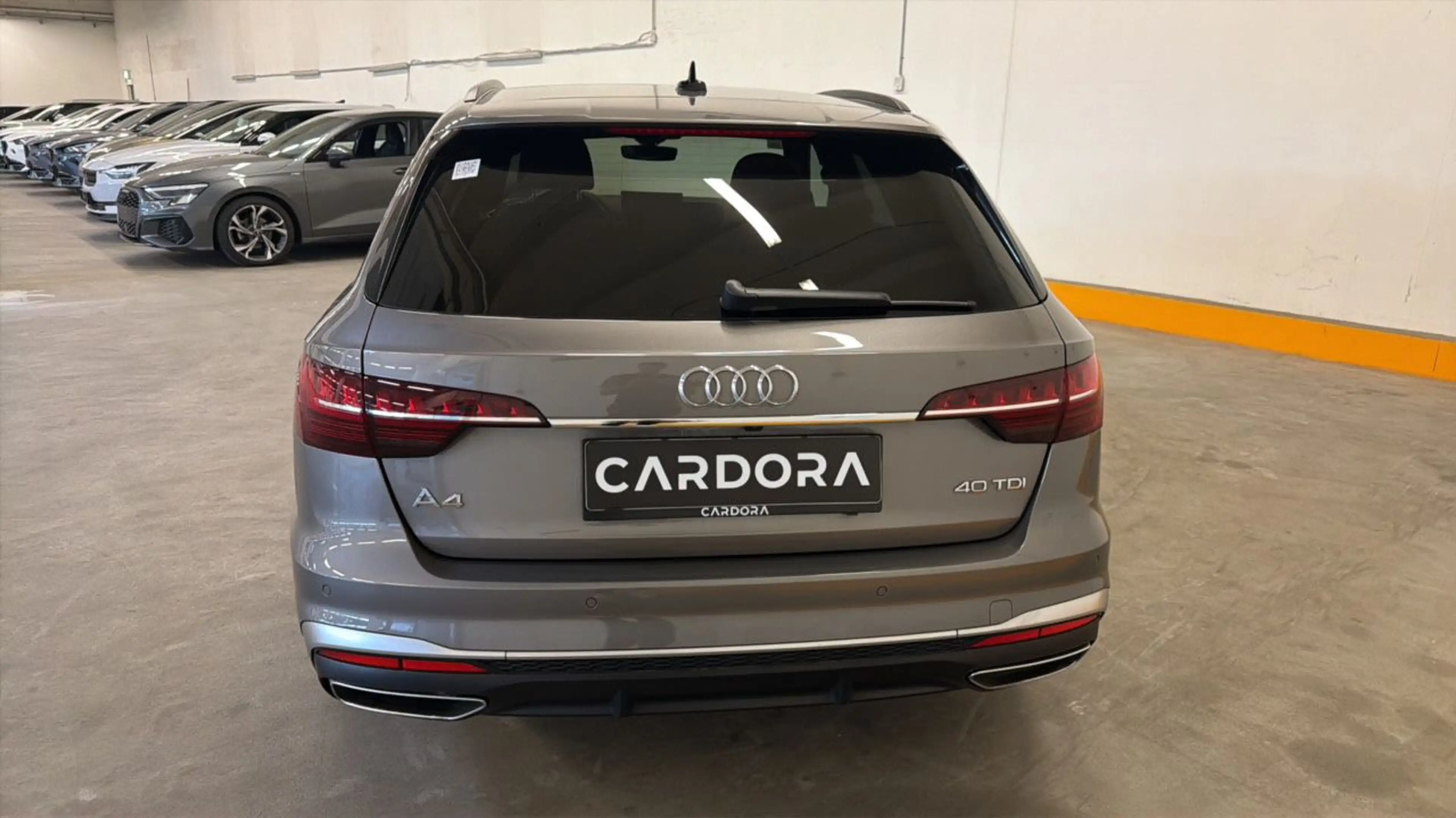 Audi A4 40 2.0 TDI S line Aut. LED*LEDER*360-KAMERA*AHK*R — photo 6