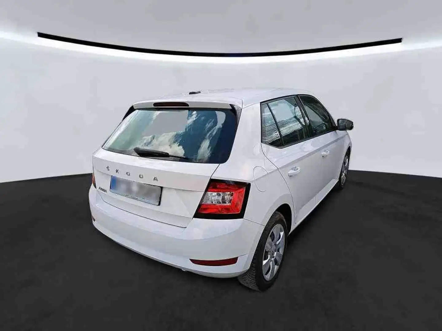 Skoda Fabia Active Blanc - 2