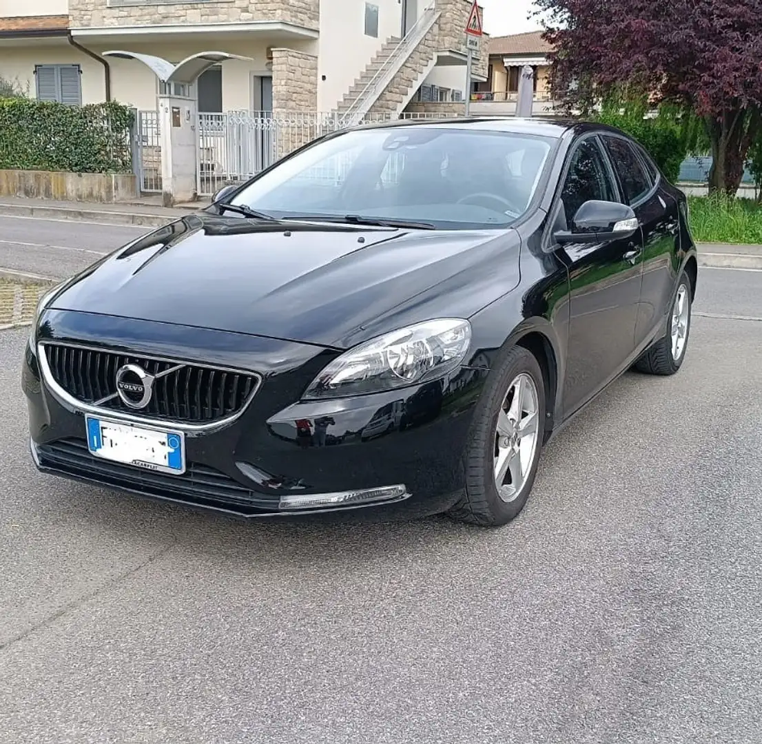 Volvo V40 D2 Momentum - 2