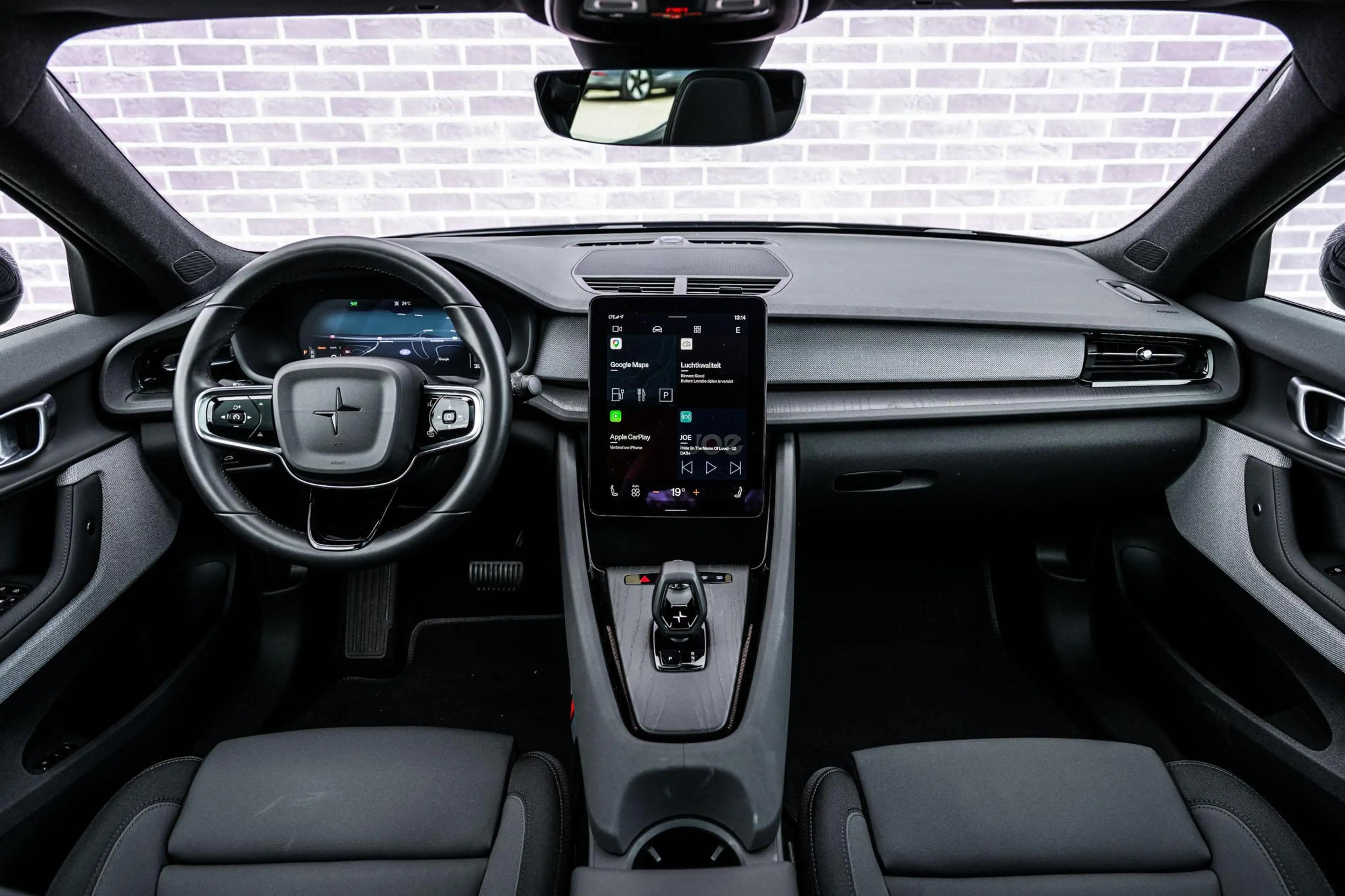 Polestar 2 Long Range Single Motor Plus 82 kWh — photo 5