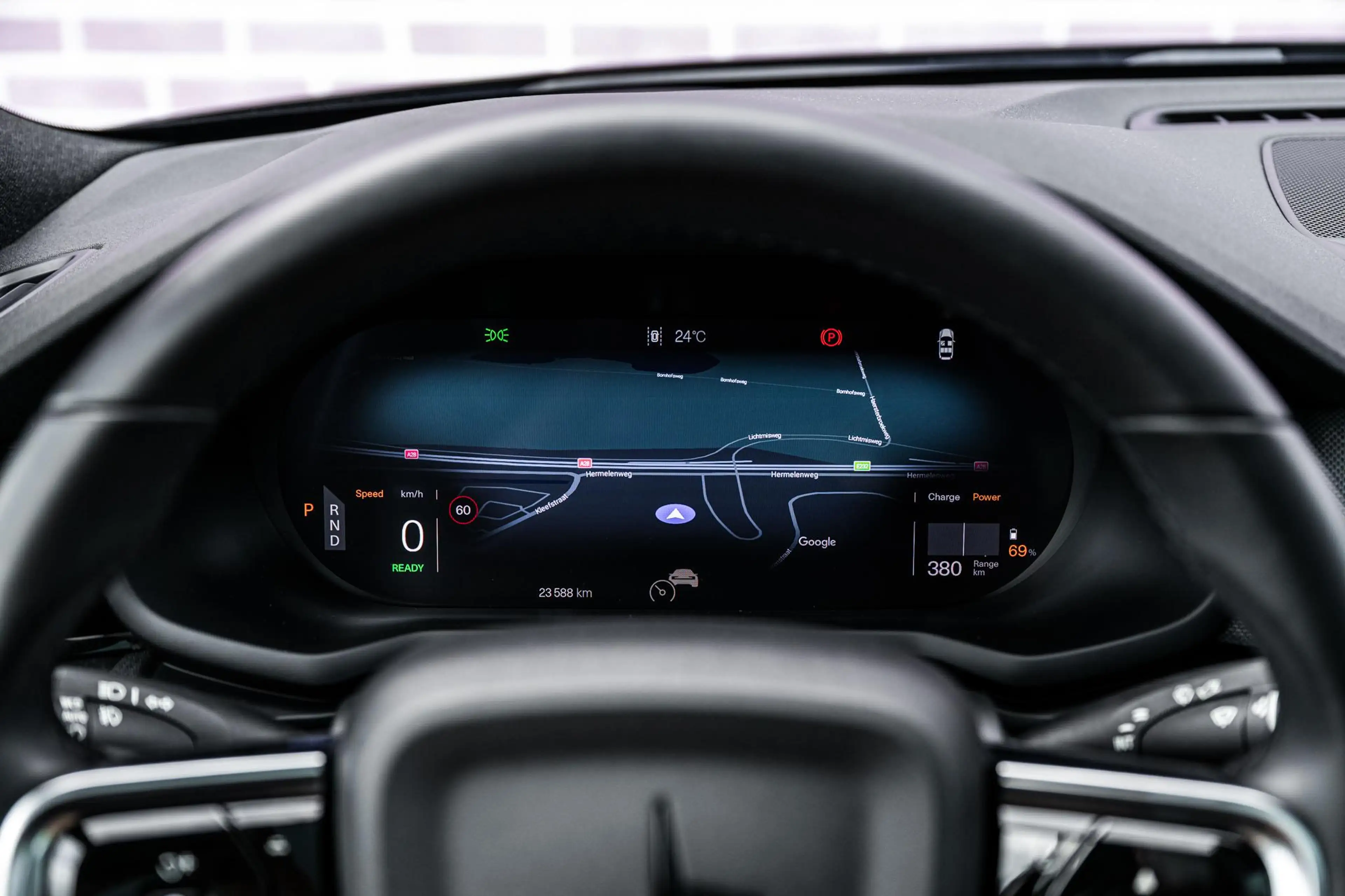 Polestar 2 Long Range Single Motor Plus 82 kWh — photo 13
