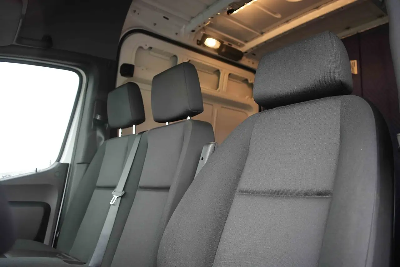 Mercedes-Benz Sprinter снимка Mercedes-Benz Sprinter
