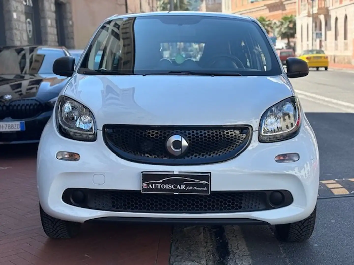 smart forFour 1.0 Youngster 71cv twinamic Blanc - 1