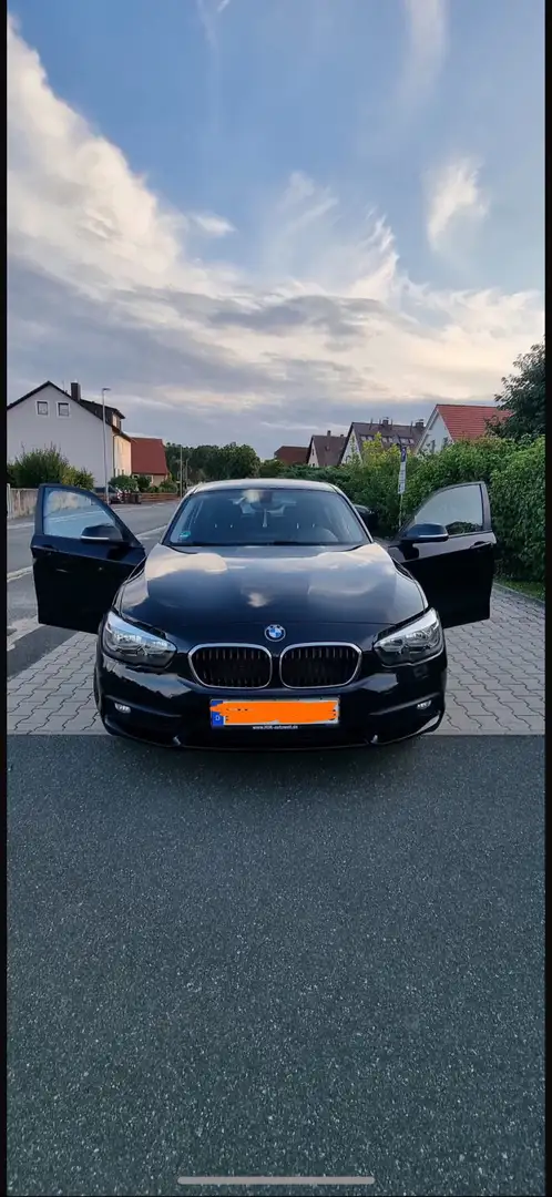 BMW 116 Advance, Sportpaket Černá - 1