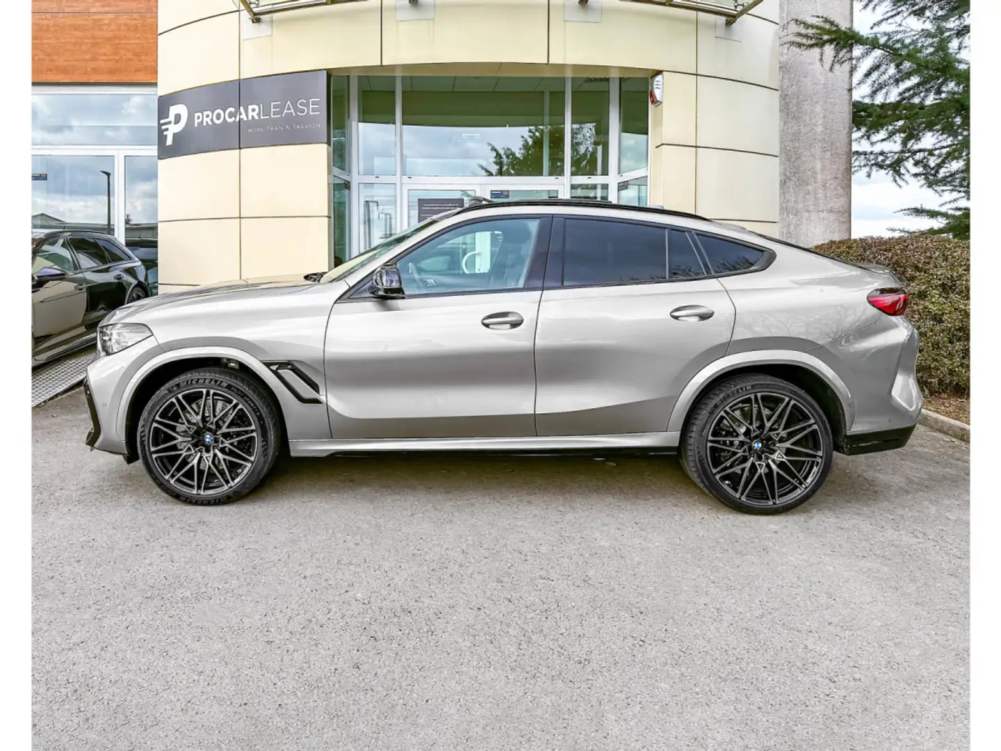 BMW X6 M Competition,/Pano/Display/Soft/Keles/360° ACC+ AHK Gris - 2