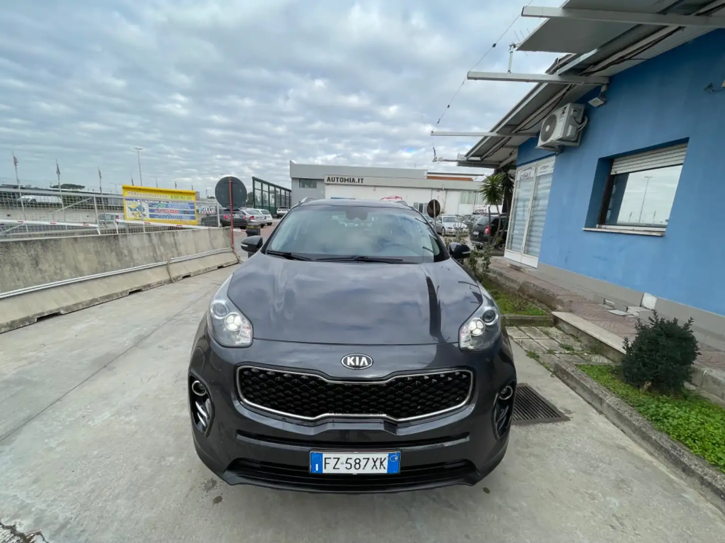Kia Sportage 1.7 CRDI 2WD Cool PARI AL NUOVO Grigio - 2