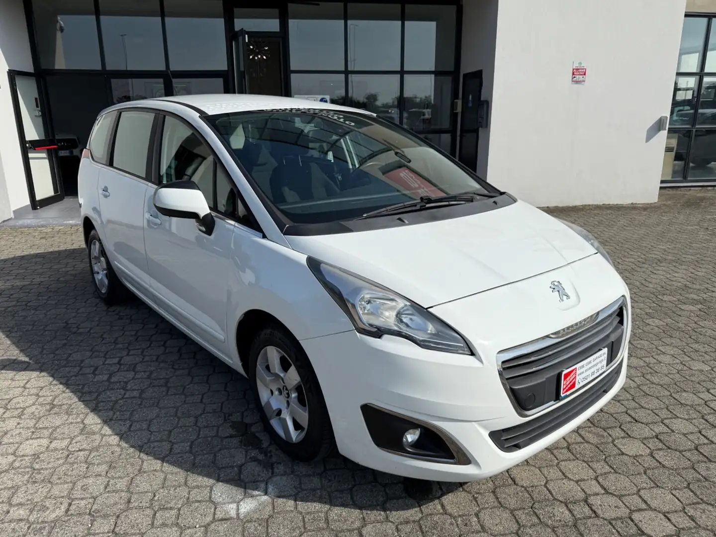 Peugeot 5008 5008 BlueHDi 120 EAT6 S&S Active Weiß - 2
