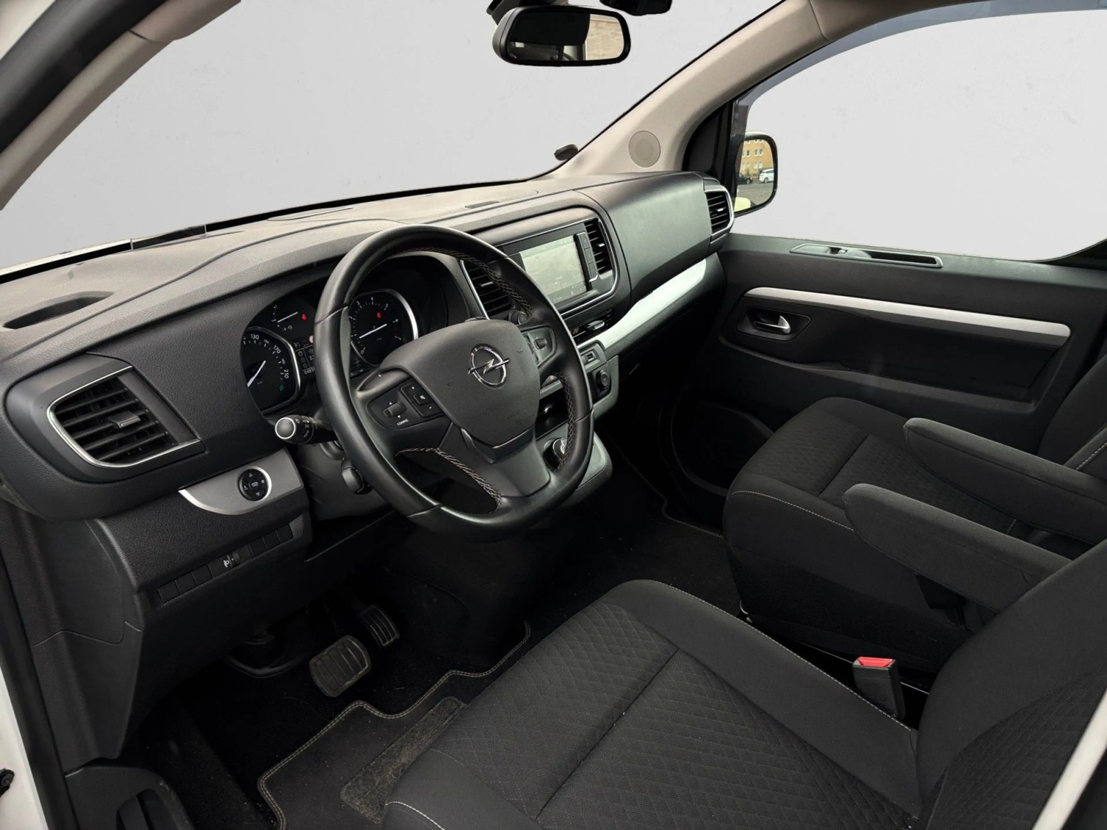 Opel Zafira Life CROSSCAMPER|STDHZG|4 SITZER|ZUBEHÖR — photo 9