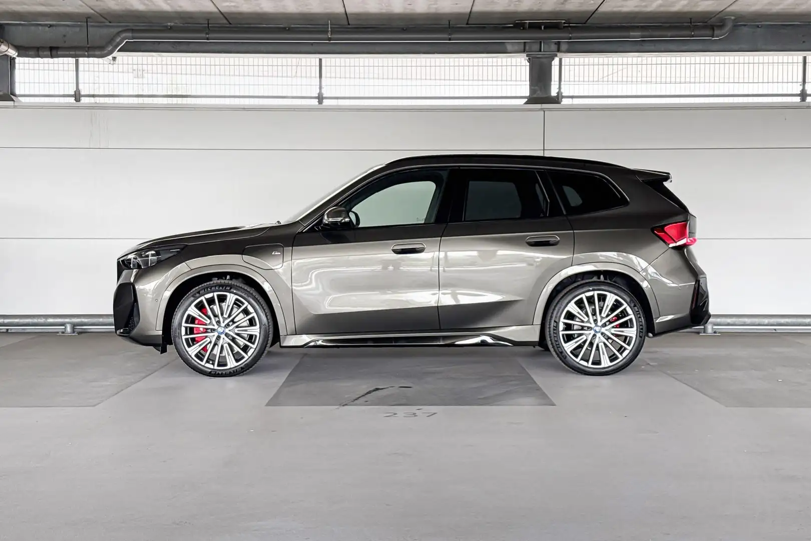 BMW X1 xDrive25e | M Sportpakket Pro | Trekhaak met elekt Groen - 2