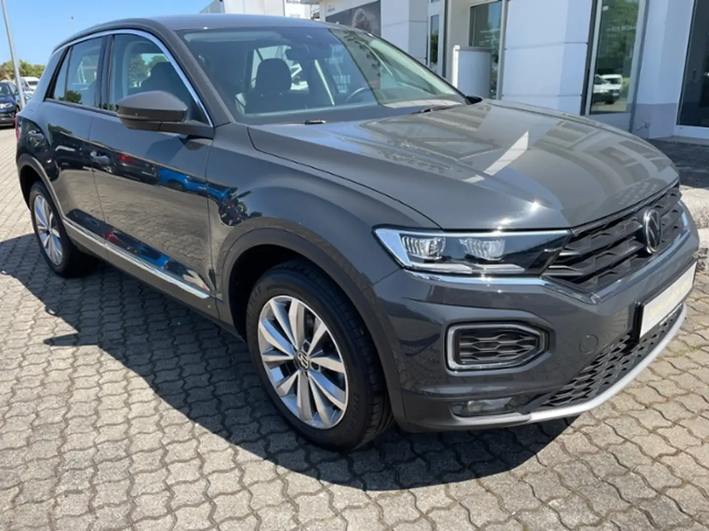 Volkswagen T-Roc Style 1.0 TSI OPF 81 kW 6-Gang KLIMA LED NAVI ALU Grau - 2