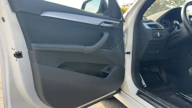 BMW X1 view 7