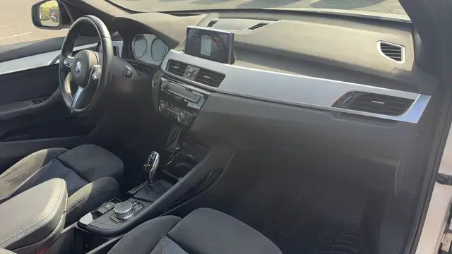 BMW X1 view 10